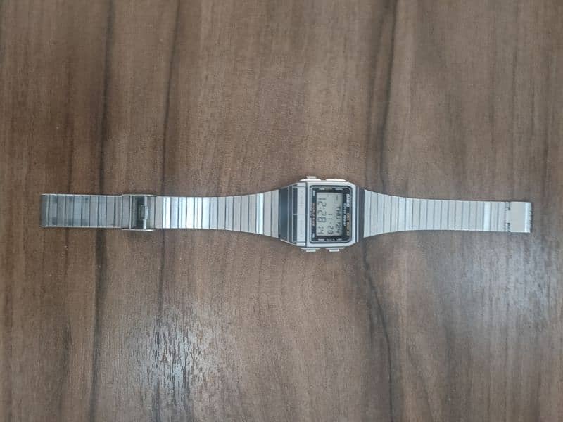 Brand new original Casio watch  best condition 9,5/10  vintage watch 3