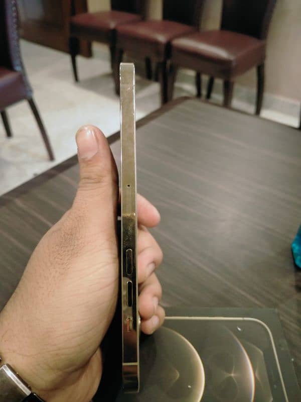 Iphone 12 pro max pta approved 4