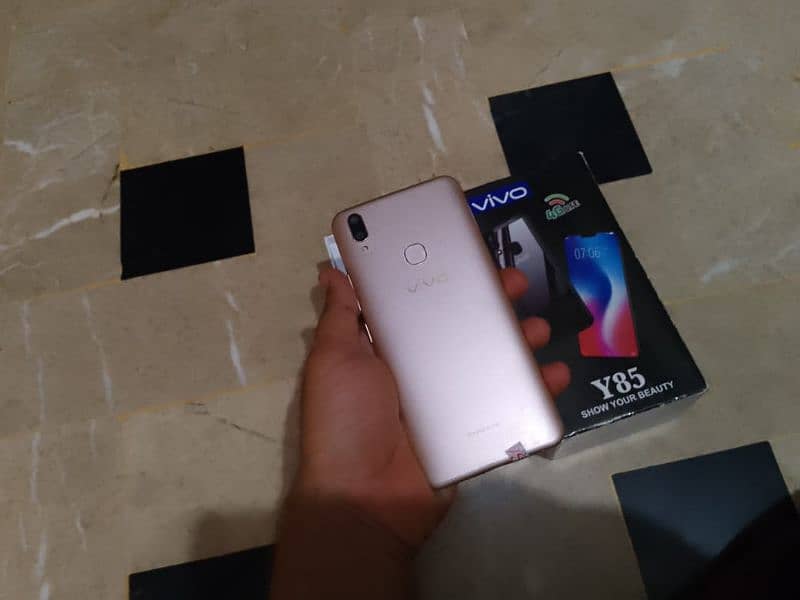 vivo y85 white pin dot on screen for sale 1