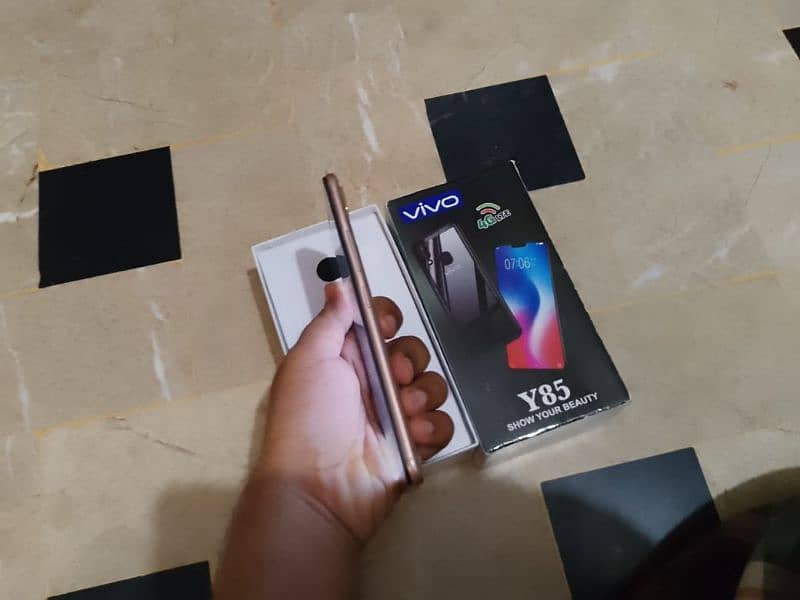 vivo y85 white pin dot on screen for sale 9