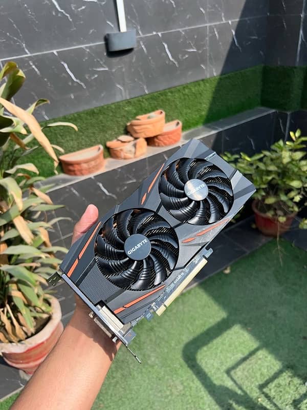 Gigabyte rx 580 4GB 0