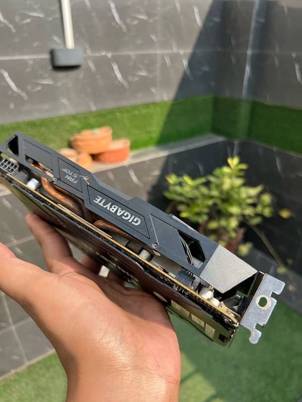 Gigabyte rx 580 4GB 5