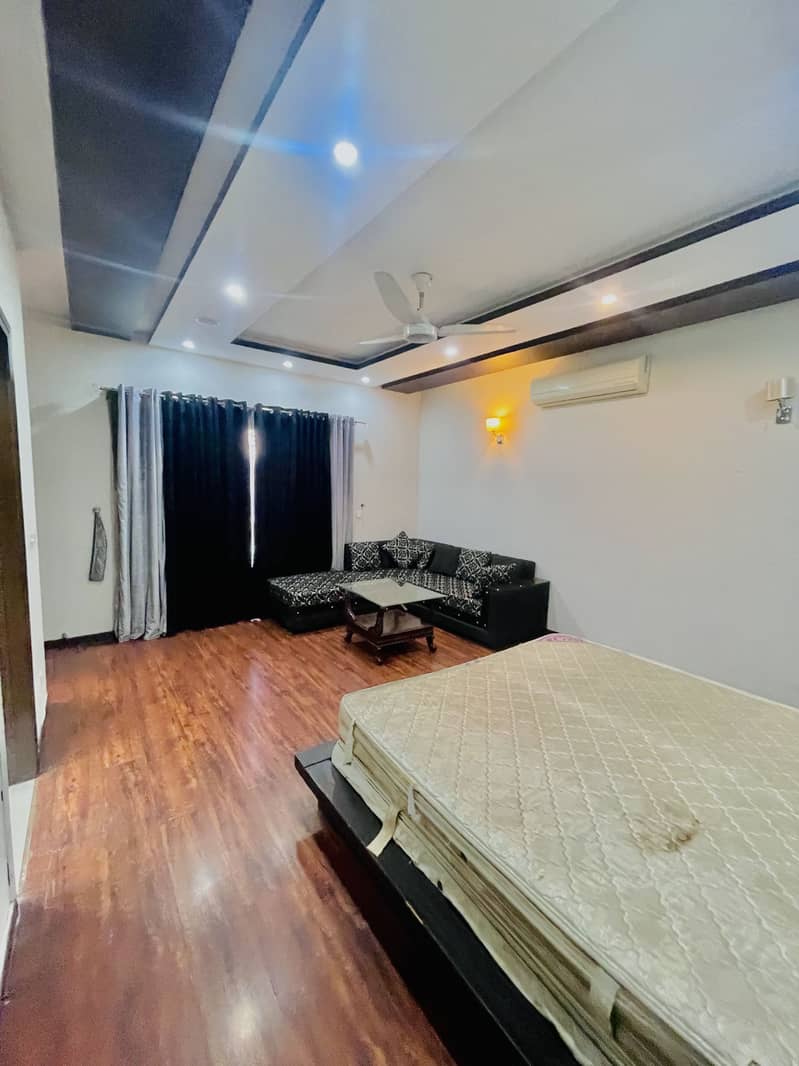 DREAM HOME Offers ONE Kanal Upper Portion available For Rent, Phase 3 DHA Lahore 9