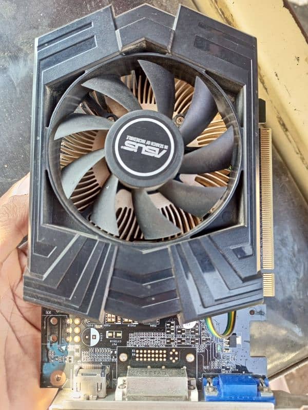 NVIDIA GTX-750 or i5 4gen k pro b hain 2