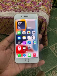 iPhone 7 Plus 128gb pta approved Urgent Sale