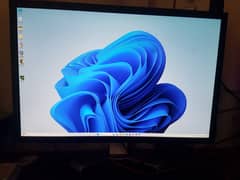 Selling Dell 3017 UltraSharp IPS 30'' 2K / Gaming Monitor