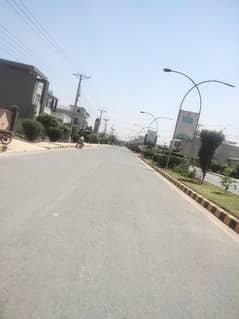 3.5 Marla plot for sale In Bismillah Housing scheme Block c