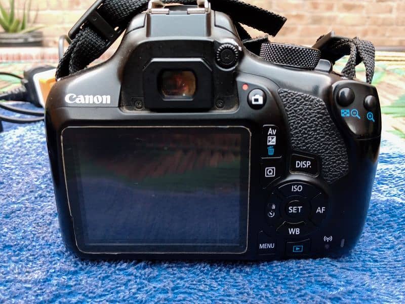 DSLR Canon 1300D Camera 3