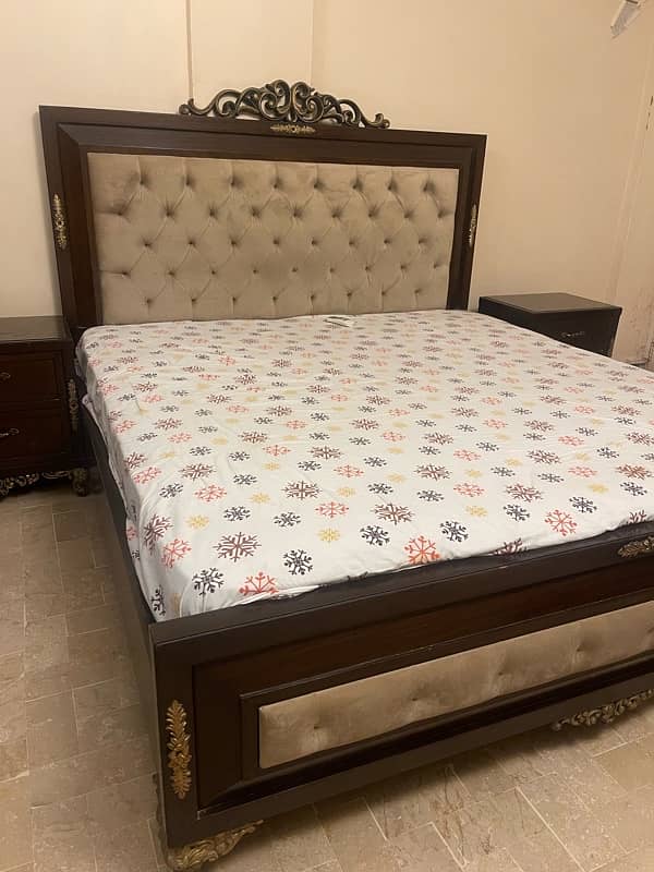 Bed set urgent sale 3