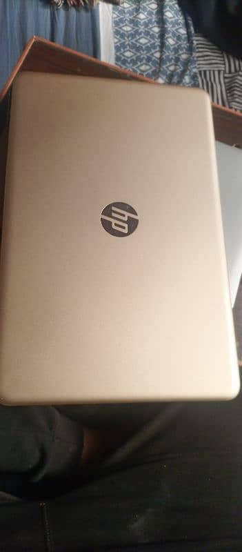 HP Pivilion notebook core i7-6th generations 11