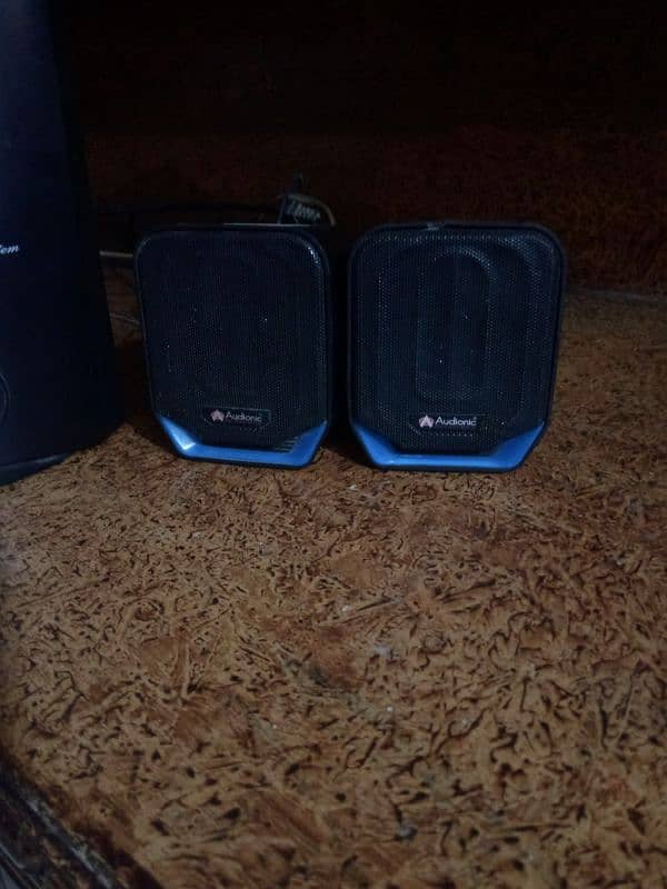 woofer in speakers / woofer system / amplifier / woofer 4