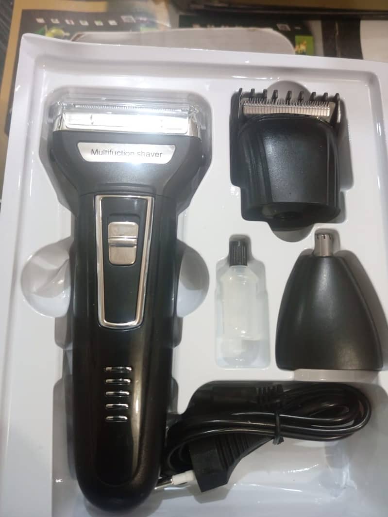 KEMEI ELECTRIC SHAVER 1