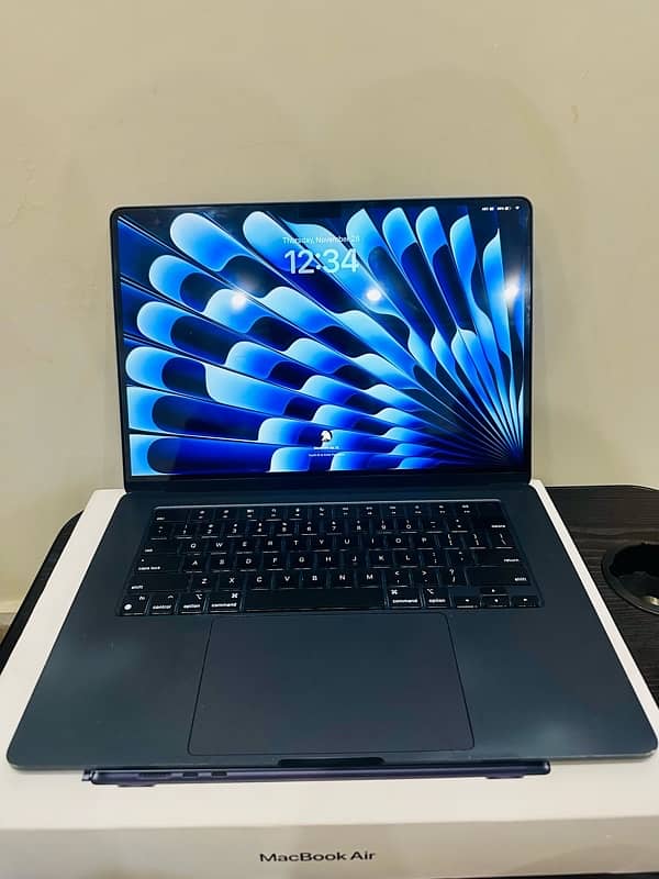 Apple MacBook Air 15 M2 Model available for sale 0