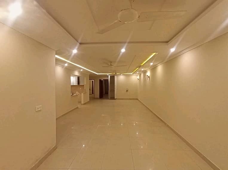 Ideal Flat In Rehman Gardens Available For Rs. 17500000 2