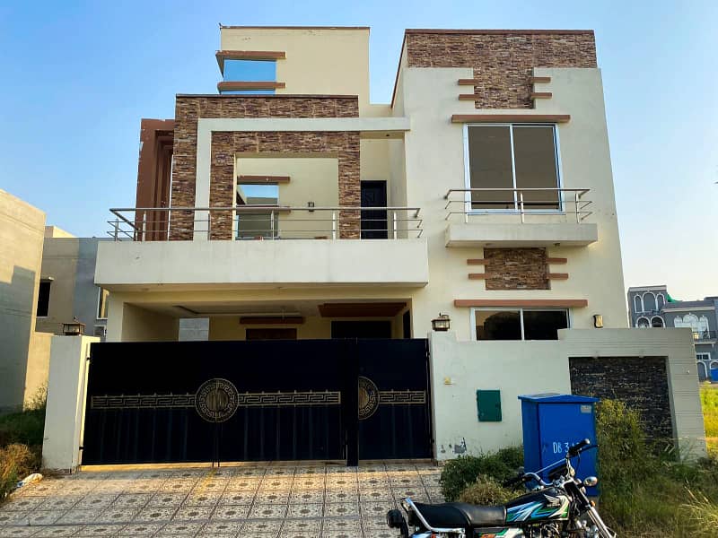 House For rent Situated In Bahria Town Phase 8 14