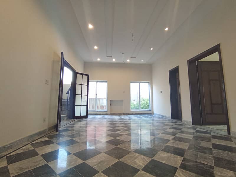 ELITE MARKETING OFFER ONE KANAL FAISAL RASOOL DESIGNED BUNGALOW NEAR LALIK JAN CHOWK 1