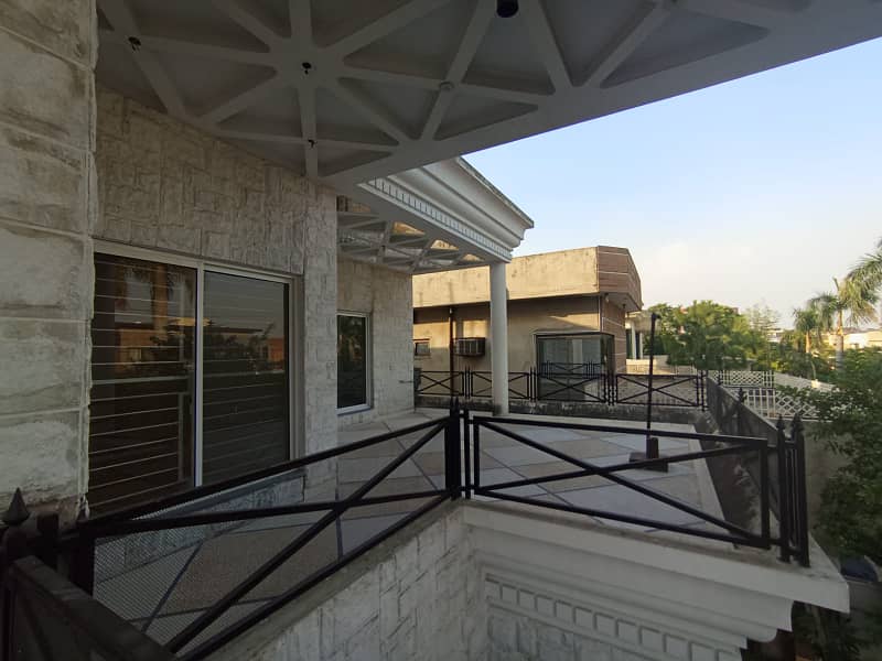 ELITE MARKETING OFFER ONE KANAL FAISAL RASOOL DESIGNED BUNGALOW NEAR LALIK JAN CHOWK 9