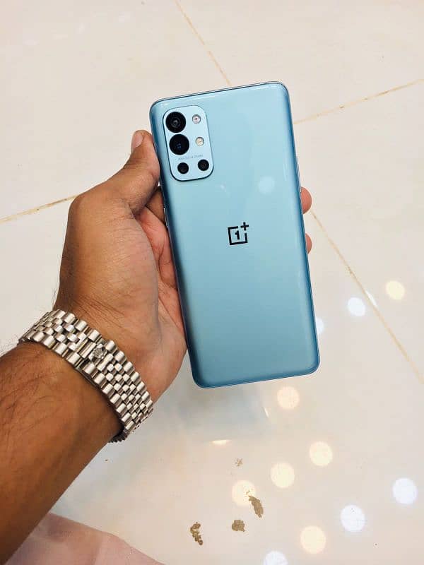 OnePlus 9R 8/128 0