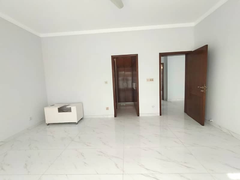 1 kanal lower portion available for rent in DHA 5