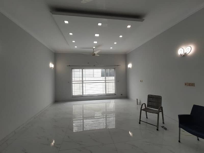 1 kanal lower portion available for rent in DHA 6