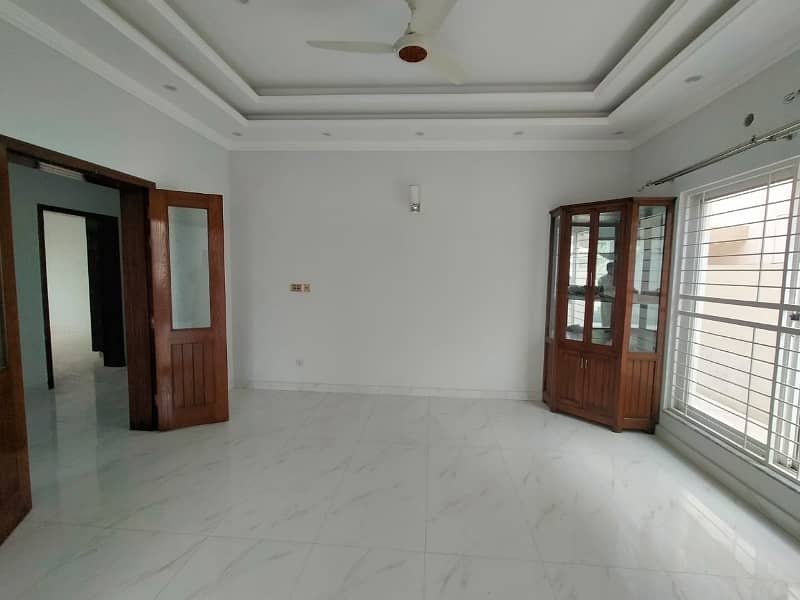 1 kanal lower portion available for rent in DHA 13