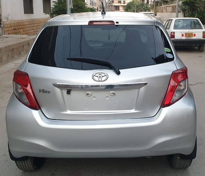 TOYOTA VITZ MODEL 2013 REG 2016 ORIGNAL CONDITION 4