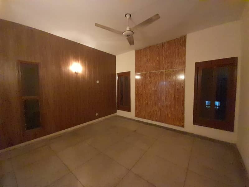 10 Marla upar portion separate gate independent available for rent in DHA 2