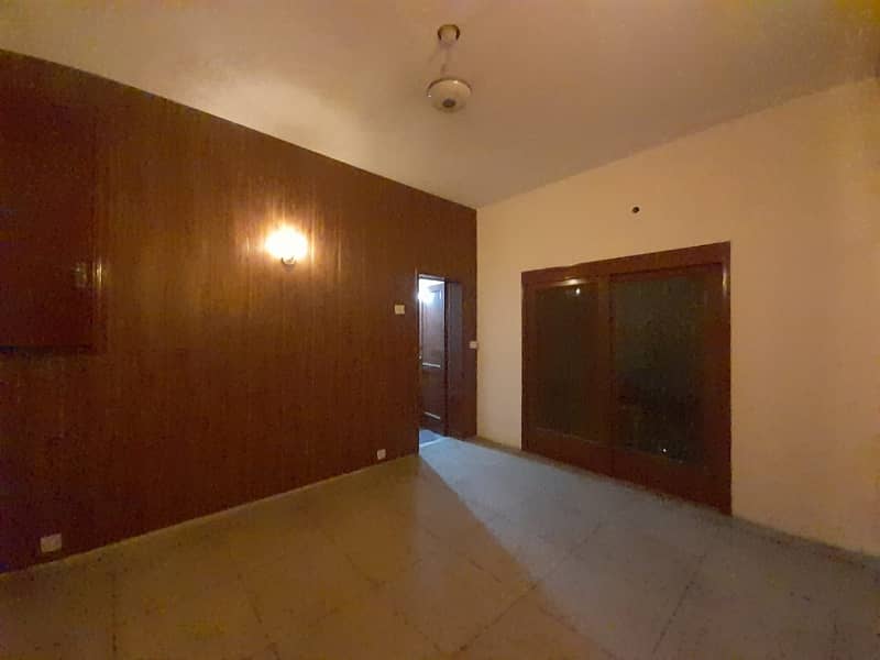 10 Marla upar portion separate gate independent available for rent in DHA 6