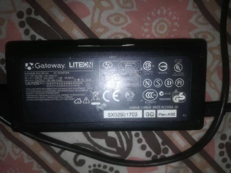 hp elitebook laptop charger 0