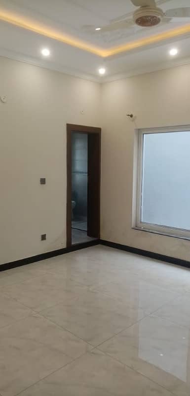 17 Marla upper portion available for rent in bahria enclave Islamabad 3