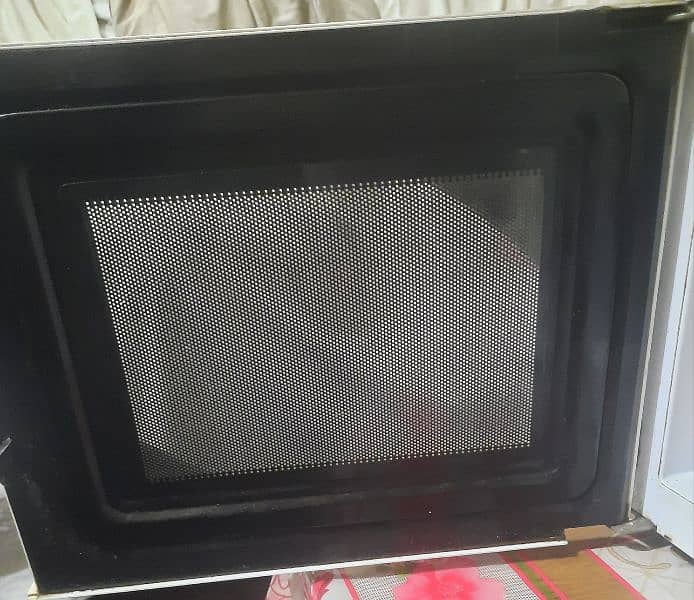 Microwave Oven 0