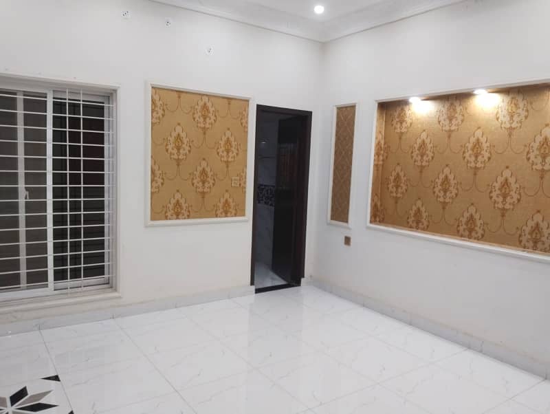 Get Your Hands On House In Lahore Best Area 20