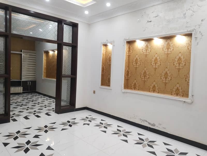 Get Your Hands On House In Lahore Best Area 22