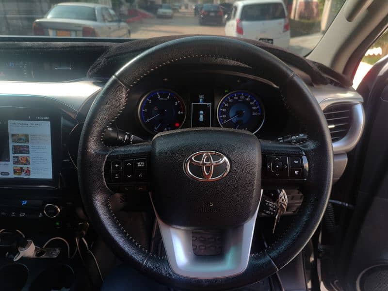 Toyota Hilux 2017 12