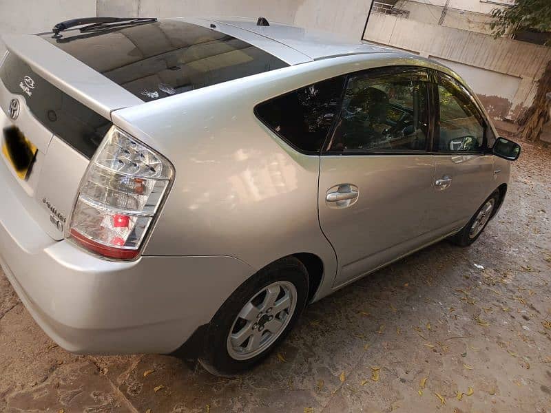 Toyota Prius 2011 9