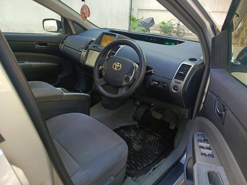 Toyota Prius 2011 11