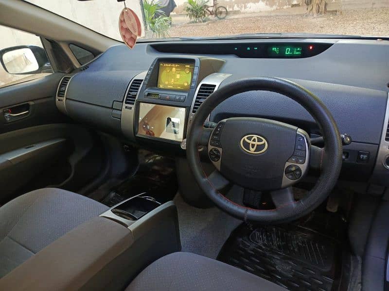 Toyota Prius 2011 14