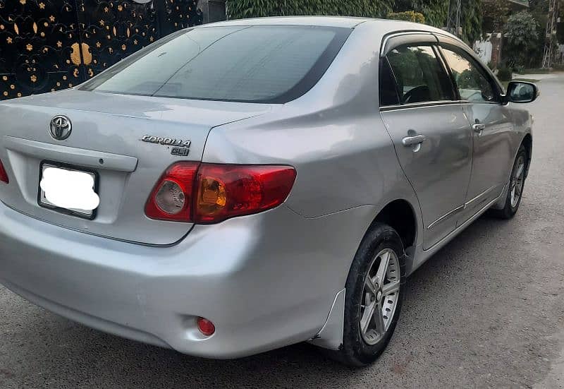 Toyota Corolla GLI 2010 9