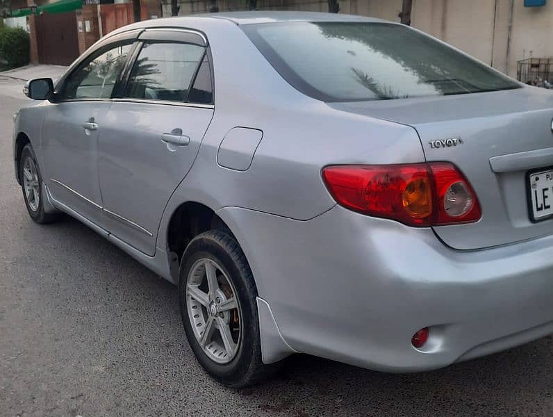 Toyota Corolla GLI 2010 10