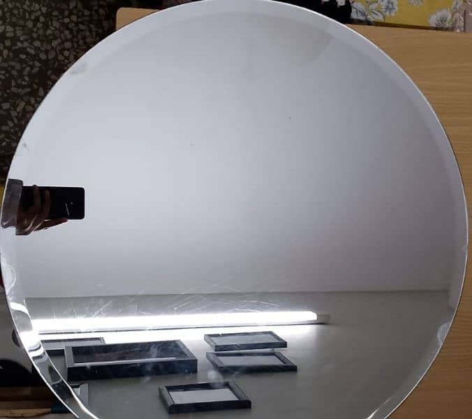 Round Mirror 1