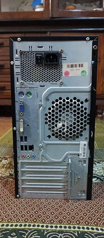 Fujitsu Tower Pc. Ram 8/hard250. 7