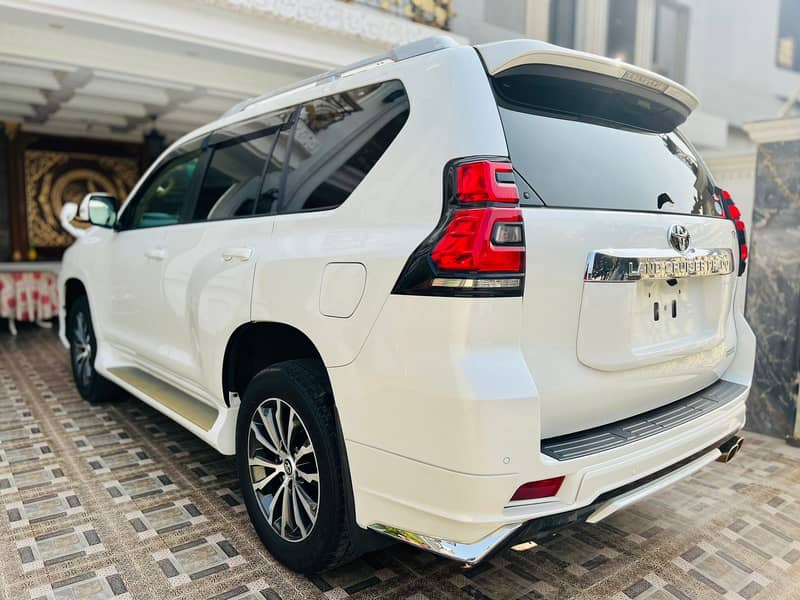 Toyota Prado TX L Package 2.7 2019/2024 Model Fresh Import 4