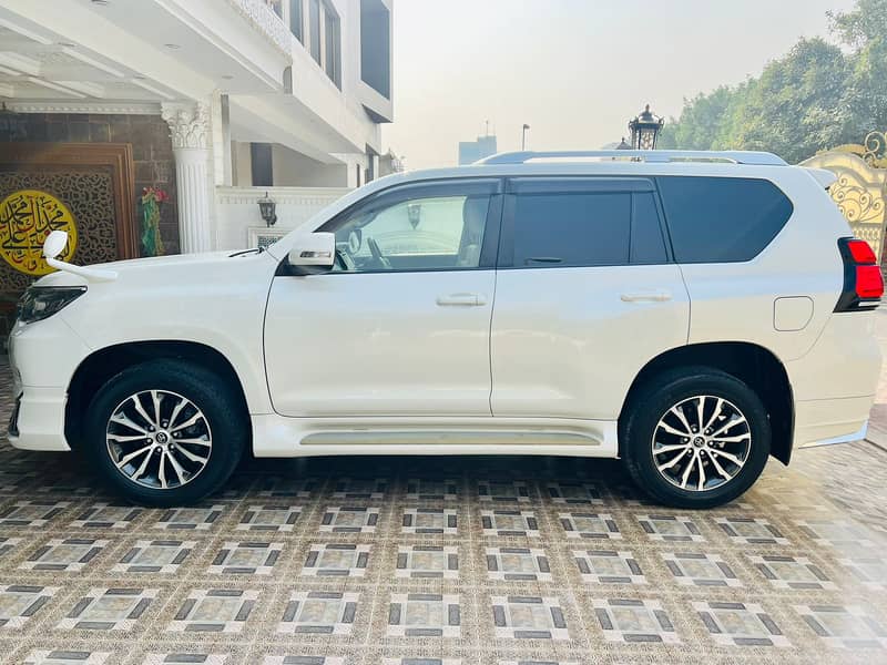 Toyota Prado TX L Package 2.7 2019/2024 Model Fresh Import 6