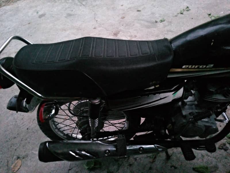 Honda CG 125 2012 4