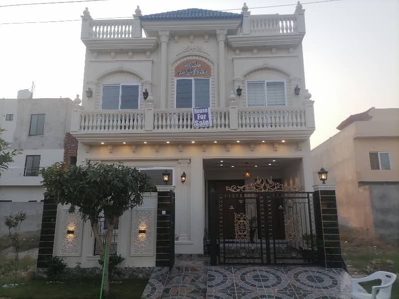 Ideal Prime Location 5 Marla House Available In Central Park - Block A1, Lahore 0