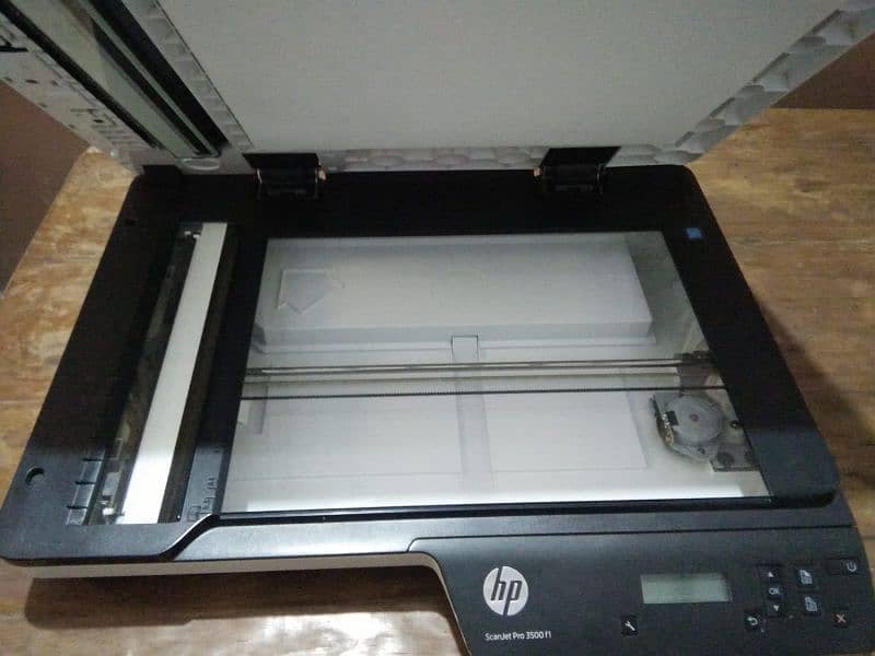 urgent sale - Scanner Hp F1-pro 6