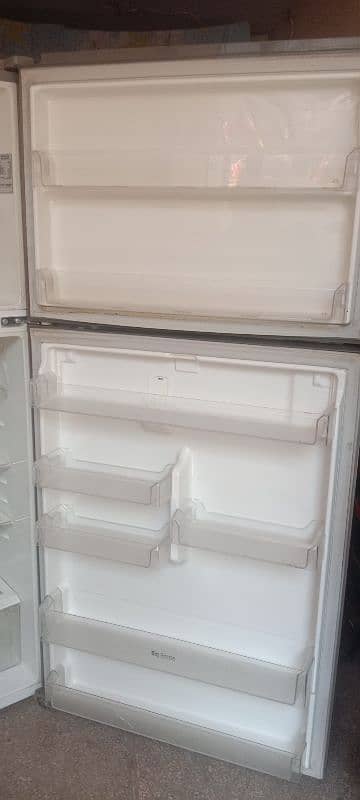 LG Refrigerator non frost invlter 4