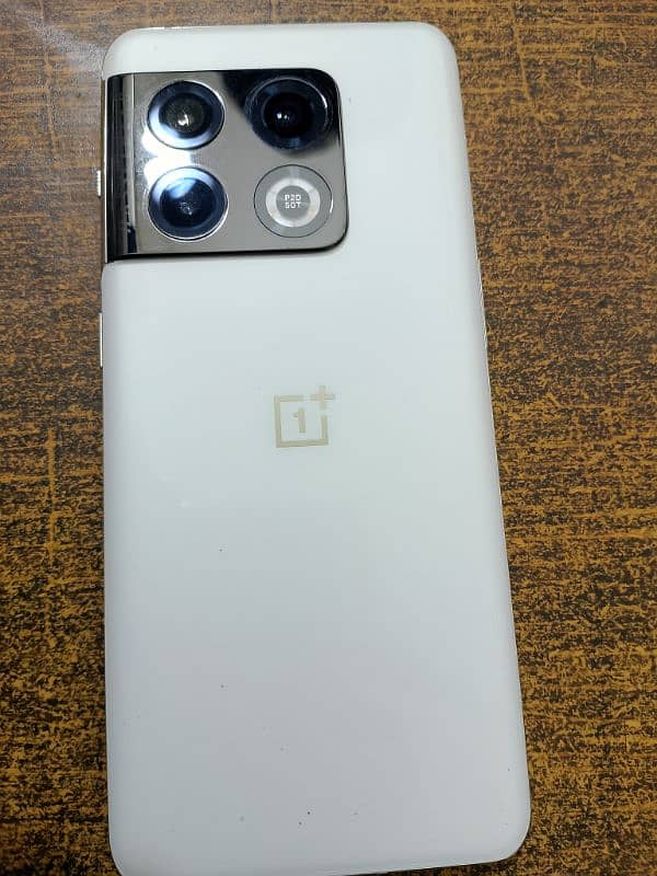 one plus 10 pro 12+4 gb  512 gb All okay condition 10 by 10 0