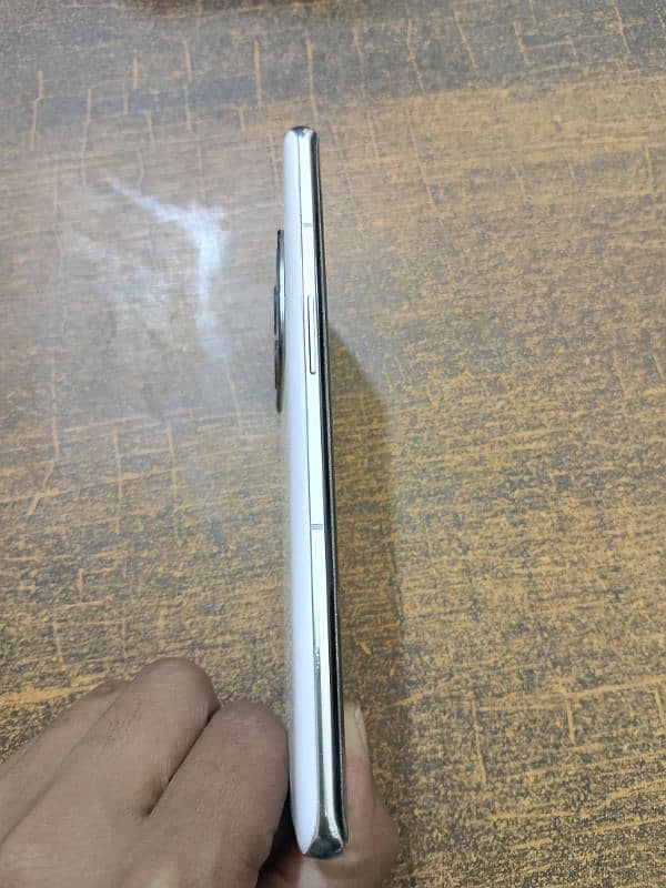 one plus 10 pro 12+4 gb  512 gb All okay condition 10 by 10 3