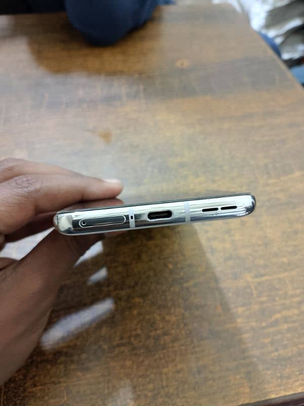 one plus 10 pro 12+4 gb  512 gb All okay condition 10 by 10 4